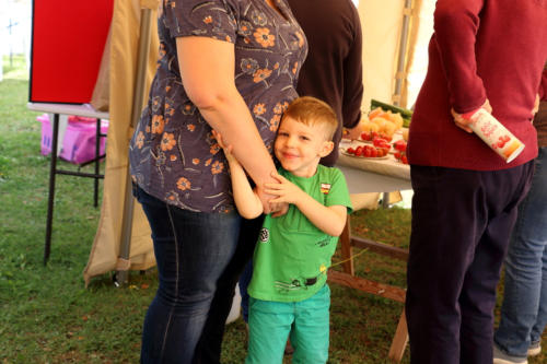 Benjie tries to pursuade his Mum to let him take those delicious turnips home for tea